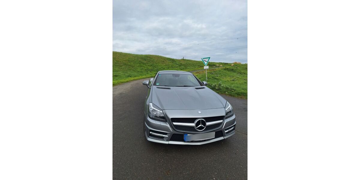 Mercedes-Benz SLK 350 119.000 km 22.750 &euro; Marl 45772