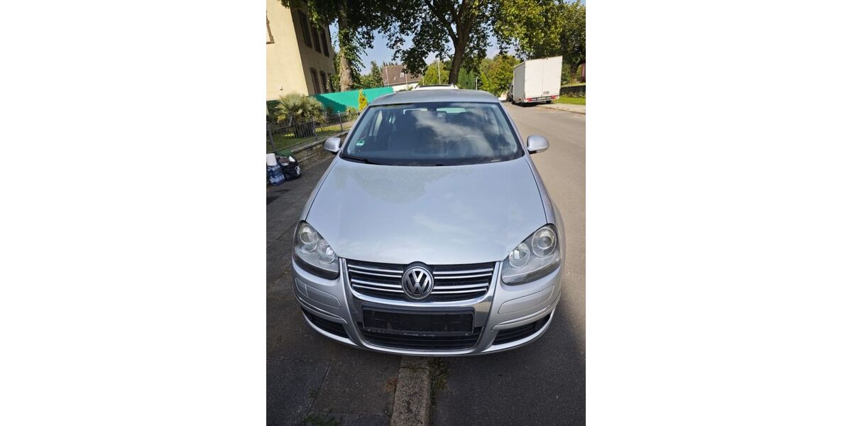VW Jetta 156.836 km 5.250 &euro; Castrop-Rauxel 44577