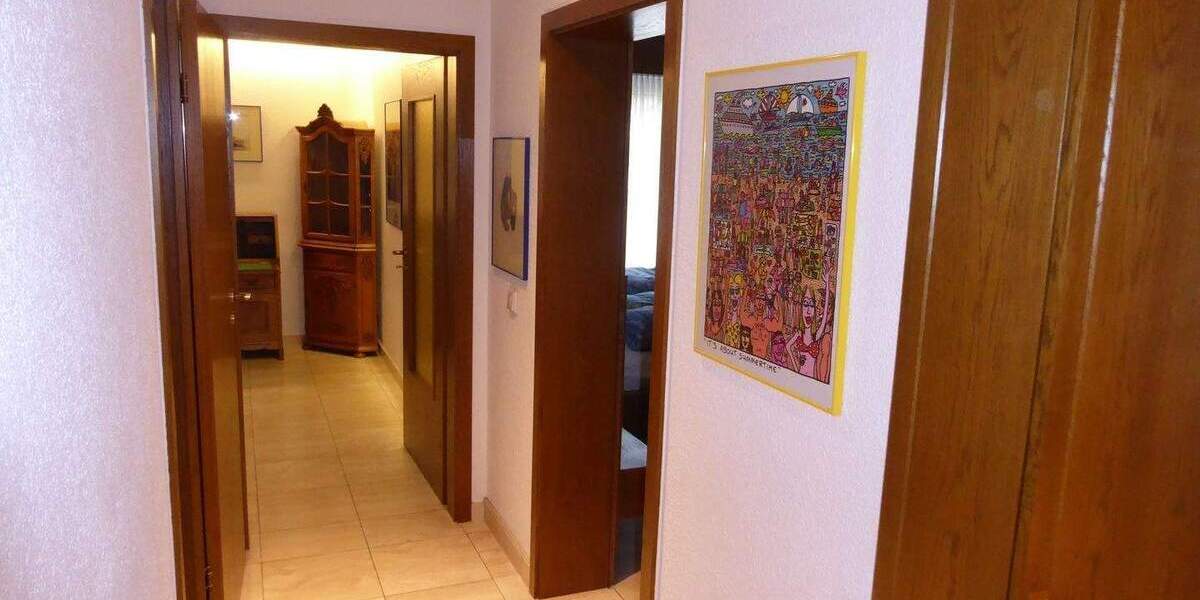 Etagenwohnung Dortmund Mitte - 3 Zimmer, 125 m&sup2;, 1.500&euro; | Angebot:25698605