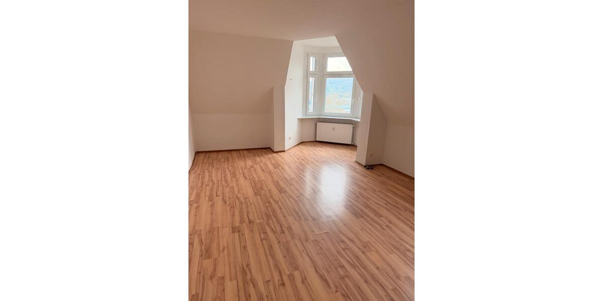 Dachgeschoßwohnung Hagen Hagen-Mitte - 3 Zimmer, 87 m&sup2;, 570&euro; | Angebot:25974602