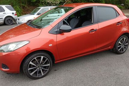 Mazda 2 128.000 km 3.999 &euro; Recklinghausen 45659