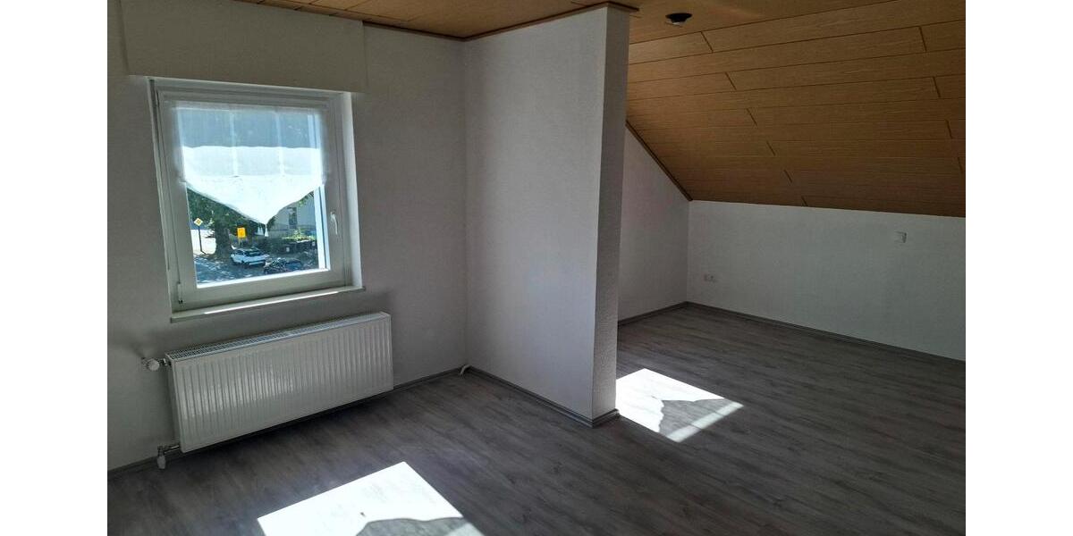 Dachgeschoßwohnung Dortmund Huckarde - 3 Zimmer, 74 m&sup2;, 560&euro; | Angebot:26291741