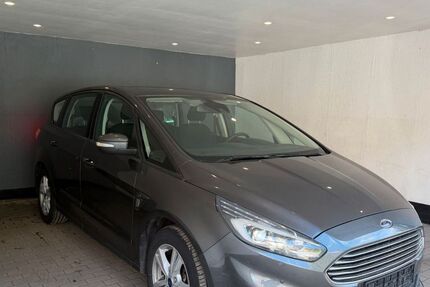Ford S-Max 193.700 km 9.500 &euro; Bochum 44805