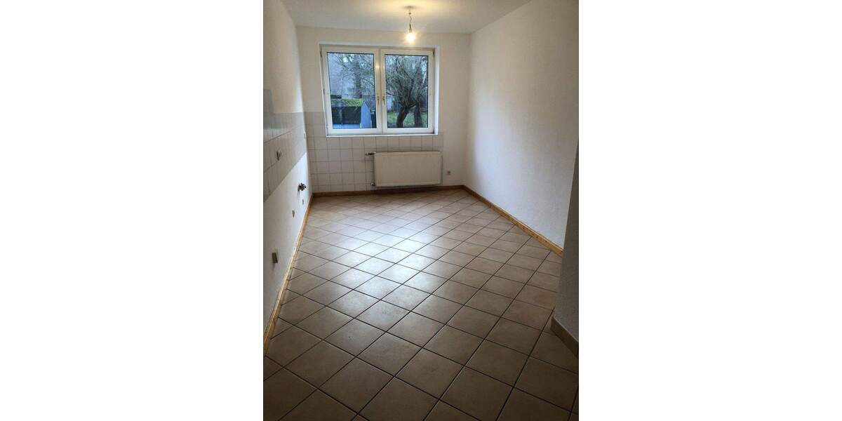Etagenwohnung Witten Mitte - 2 Zimmer, 65 m&sup2;, 450&euro; | Angebot:25802378