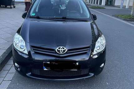 Toyota Auris 115.000 km 8.690 &euro; Dortmund 44143
