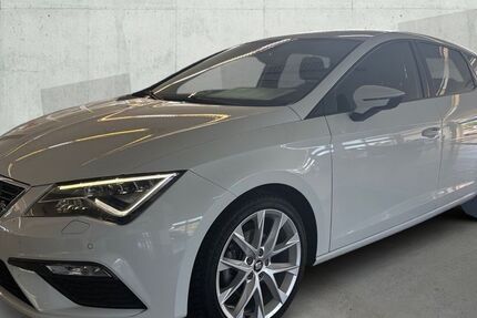 Seat Leon 74.746 km 15.880 &euro; Dülmen 48249