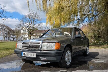 Mercedes-Benz 190 146.000 km 8.600 &euro; Dortmund 44287