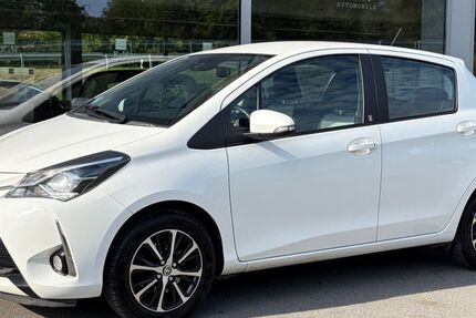 Toyota Yaris 127.000 km 10.999 &euro; Schwerte 58239
