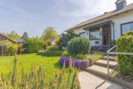 Haus Menden Mitte - 5 Zimmer, 122 m&sup2;, 215.000&euro; | Angebot:26486387