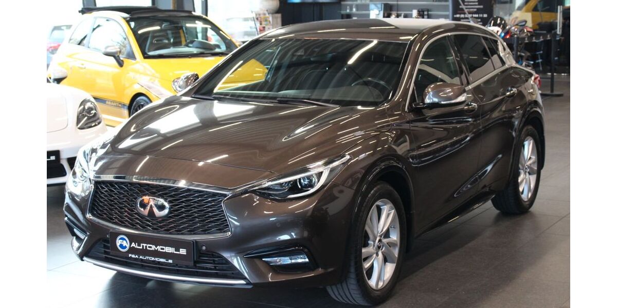 INFINITI Q30 66.213 km 14.990 &euro; Bergkamen 59192