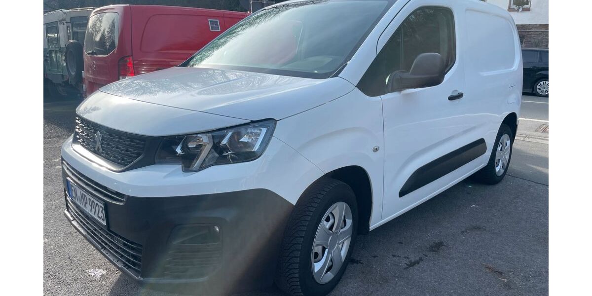 Peugeot Partner 102.656 km 7.990 &euro; Herdecke 58313