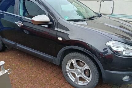 Nissan Qashqai 188.000 km 5.990 &euro; Recklinghausen 45659