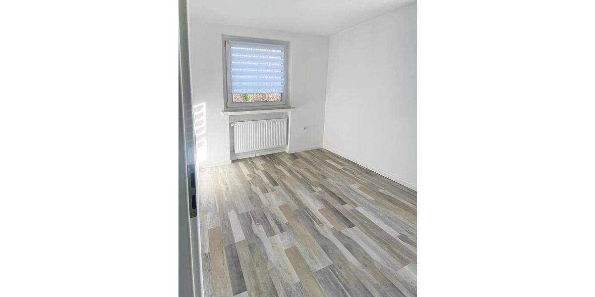 Etagenwohnung Iserlohn - 3 Zimmer, 72 m&sup2;, 700&euro; | Angebot:26003662