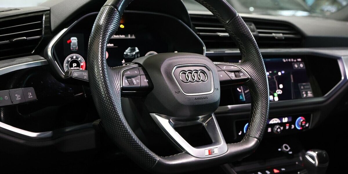 Audi Q3 40 TDI QUATTRO S-LINE SPORT BLACK MATRIX-LED 172.000 km 26.444 &euro; Hamm 59077
