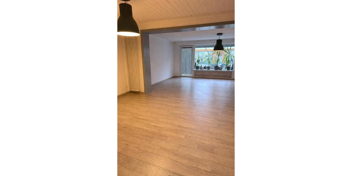 Doppelhaushälfte Bönen - 4 Zimmer, 110 m&sup2;, 1.500&euro; | Angebot:26121762