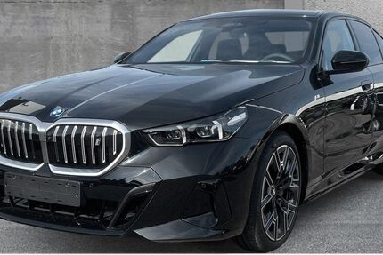 BMW i5 9.999 km 64.999 &euro; Recklinghausen 45659