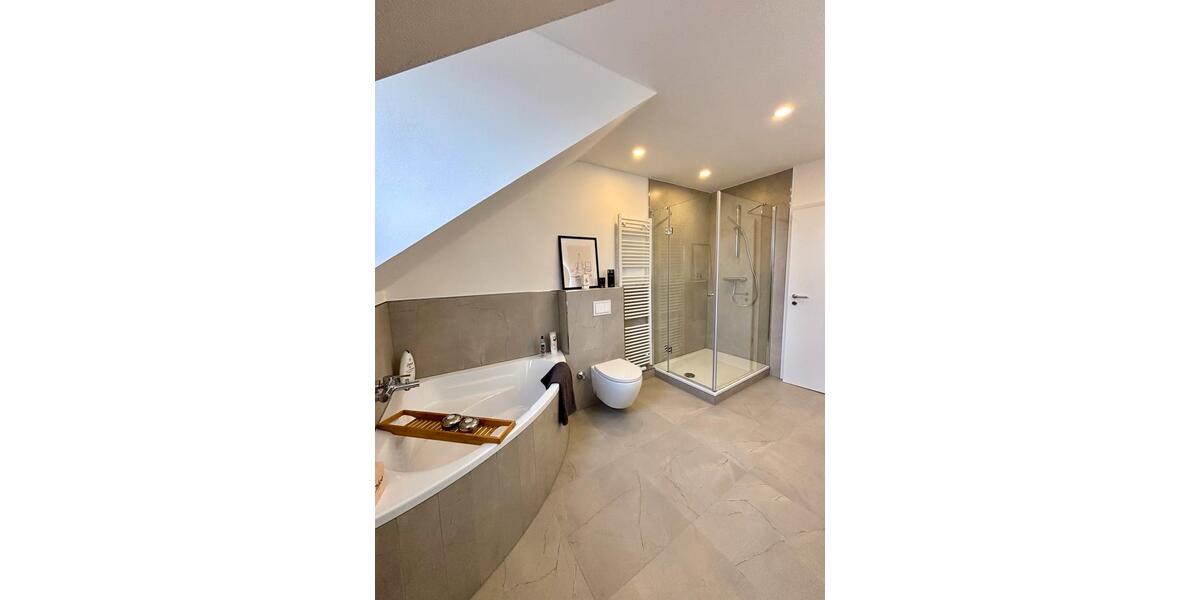 Dachgeschoßwohnung Hagen Hagen-Nord - 3.5 Zimmer, 95 m&sup2;, 139.000&euro; | Angebot:26122125