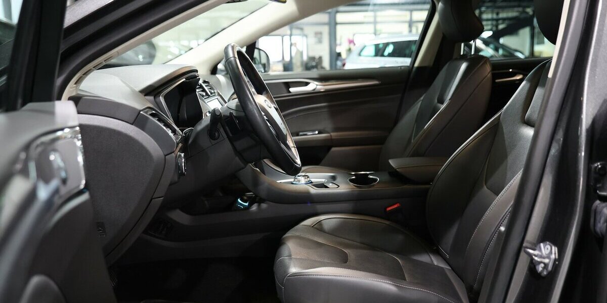 Ford Mondeo Tunier 2.0 EB TITANIUM / VOLL-LEDER, LED 115.000 km 17.444 &euro; Hamm 59077