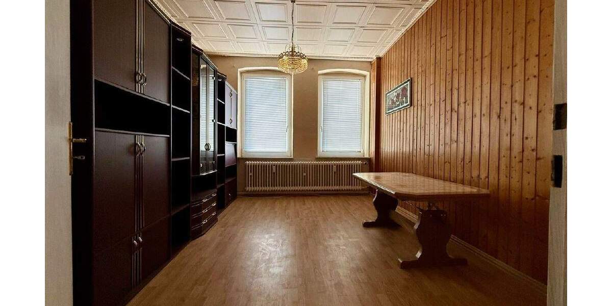Einfamilienhaus Menden Mitte - 6 Zimmer, 169 m&sup2;, 210.000&euro; | Angebot:25706735