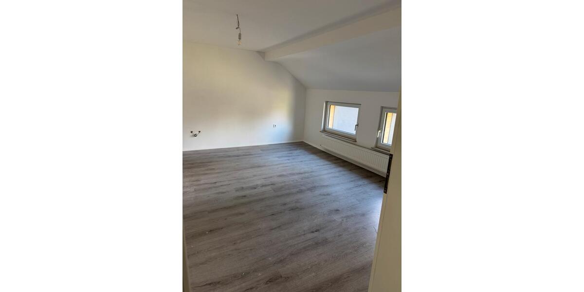 Reihenhaus Dortmund Eving - 5.5 Zimmer, 120 m&sup2;, 1.900&euro; | Angebot:26025197