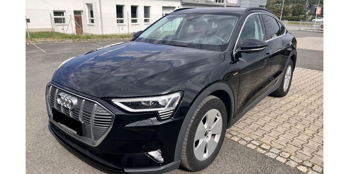 Audi e-tron 49.704 km 31.910 &euro; Hagen 58091