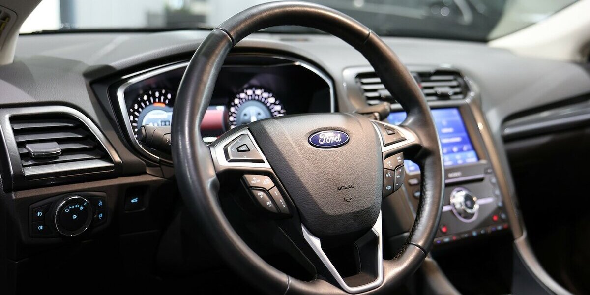Ford Mondeo Tunier 2.0 EB TITANIUM / VOLL-LEDER, LED 115.000 km 17.444 &euro; Hamm 59077