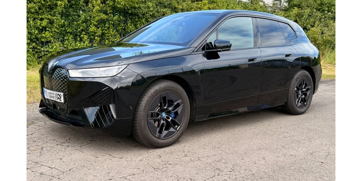 BMW iX 8.150 km 49.999 &euro; Dortmund 44141