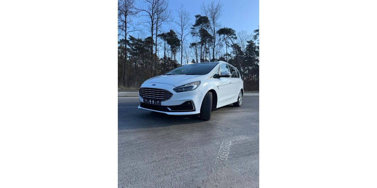 Ford S-Max 145.000 km 14.999 &euro; Menden 58708