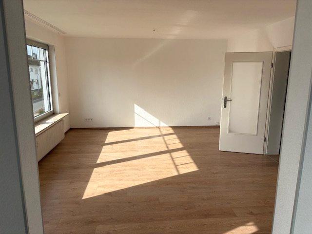 Etagenwohnung Holzwickede - 3.5 Zimmer, 93 m&sup2;, 880&euro; | Angebot:26254905
