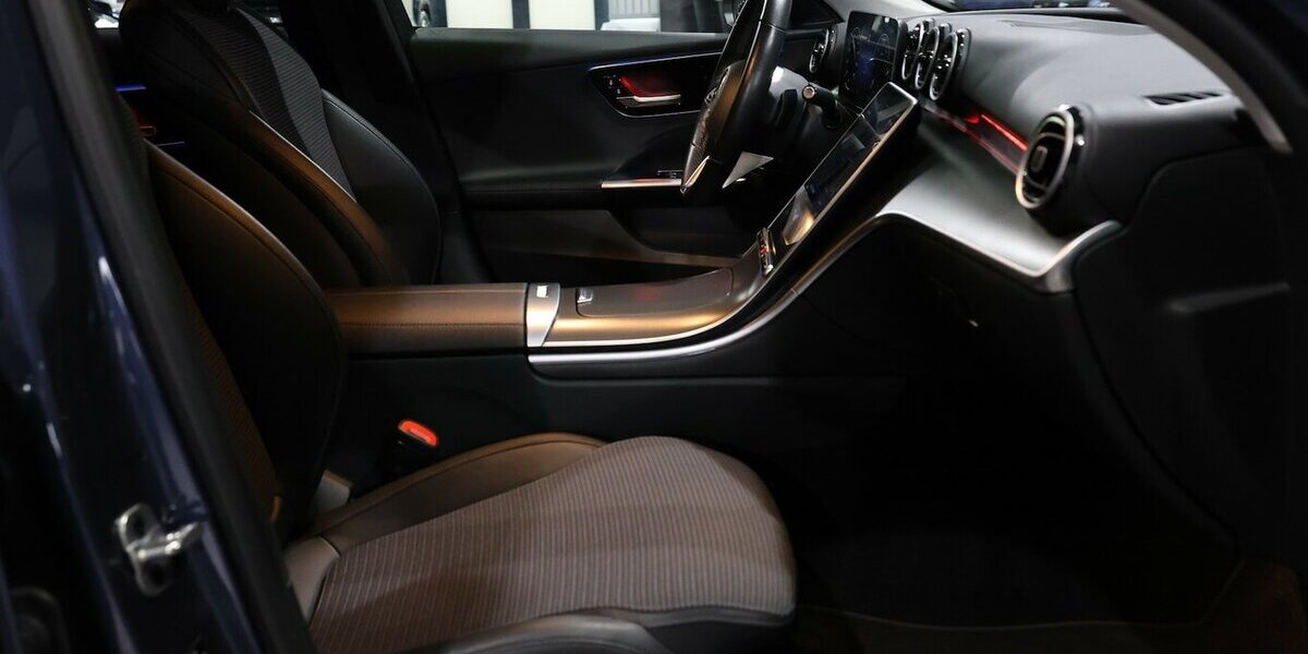 Mercedes-Benz C 200 d T BUSINESS MATRIX, WIDESCREEN, DISTRONIC 138.000 km 25.444 &euro; Hamm 59077