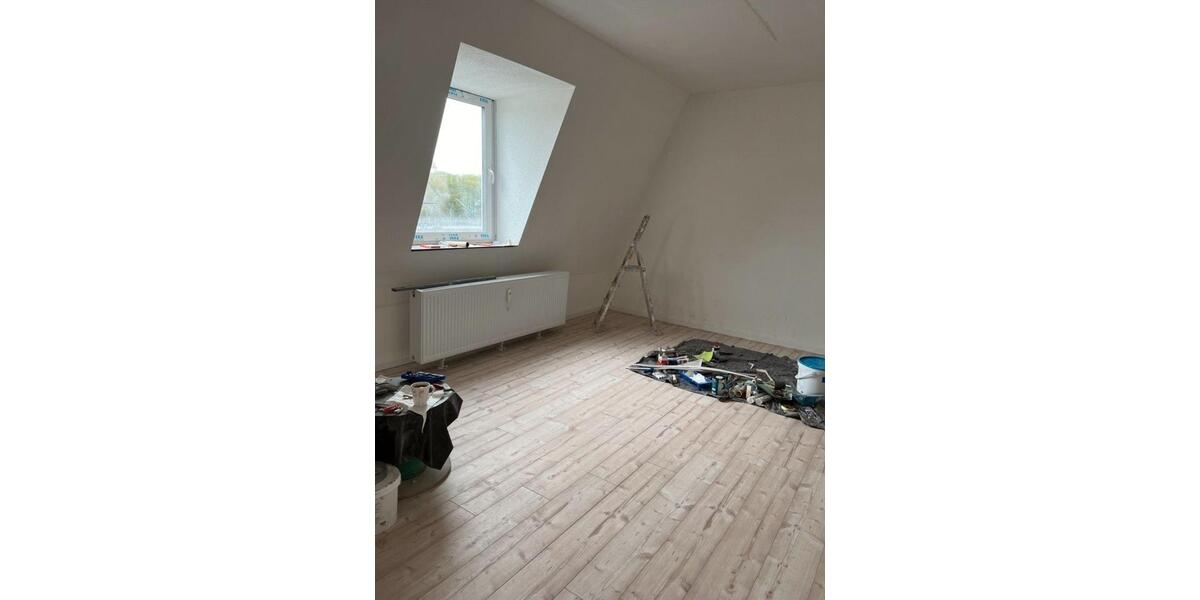 Dachgeschoßwohnung Bochum Bochum-Mitte - 2 Zimmer, 45 m&sup2;, 420&euro; | Angebot:25642605