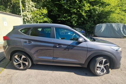 Hyundai TUCSON 134.050 km 14.800 &euro; Hagen 58119