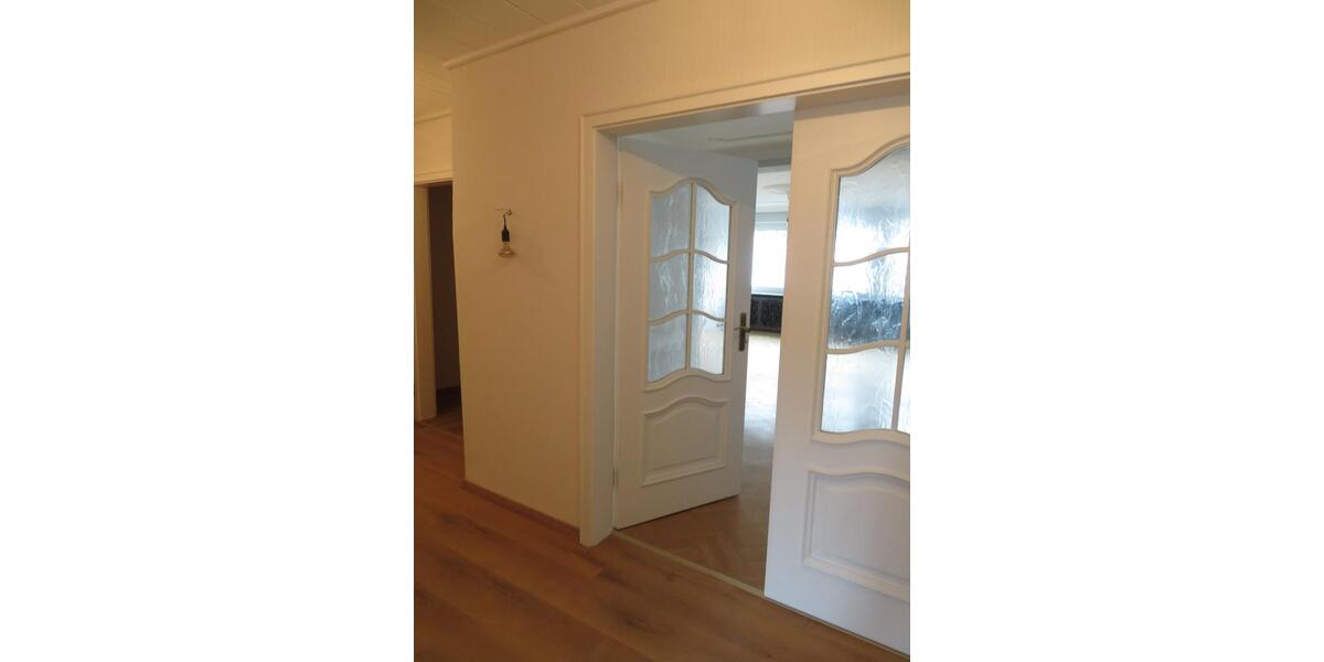 Etagenwohnung Hagen - 2 Zimmer, 104 m&sup2;, 750&euro; | Angebot:25274274