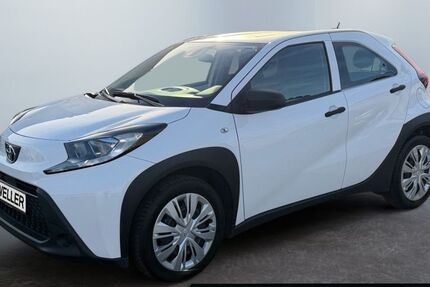 Toyota Aygo (X) 29.656 km 12.180 &euro; Hamm 59067