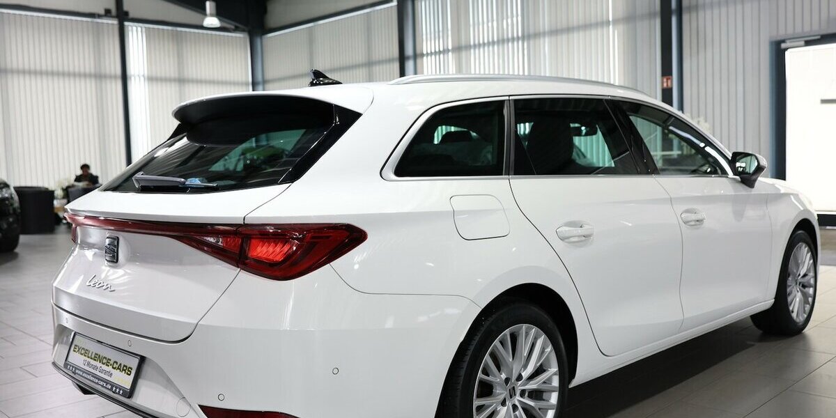 Seat Leon ST 2.0 TDI DSG XCELLENCE / LEDER / ACC+LANE 75.000 km 18.888 &euro; Hamm 59077