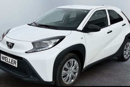 Toyota Aygo (X) 19.330 km 13.280 &euro; Hamm 59067