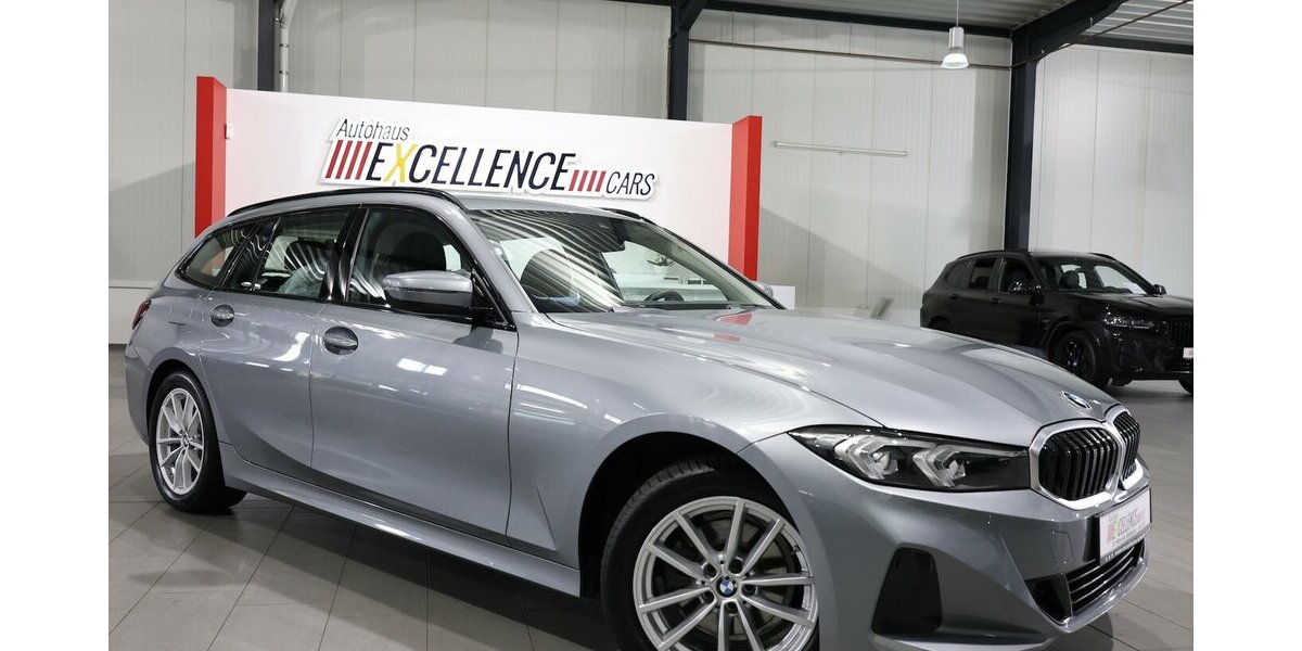 BMW 320d Touring xDrive SPORT / CURVED+NAVI+APPLE 32.000 km 29.993 &euro; Hamm 59077