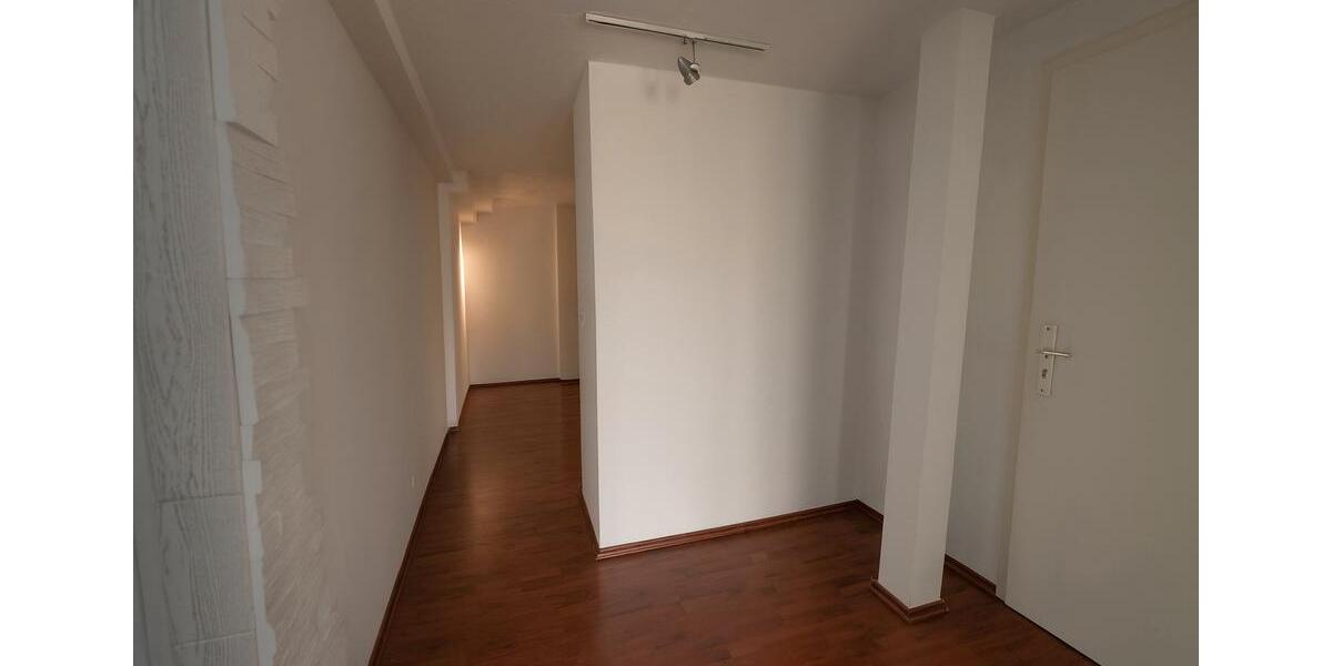 Dachgeschoßwohnung Bochum Bochum-Nord - 3 Zimmer, 92 m&sup2;, 760&euro; | Angebot:26581057