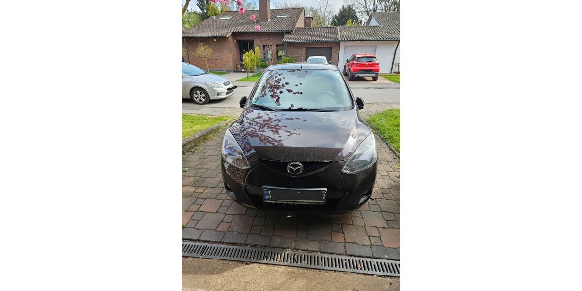 Mazda 2 80.300 km 4.850 &euro; Recklinghausen 45665