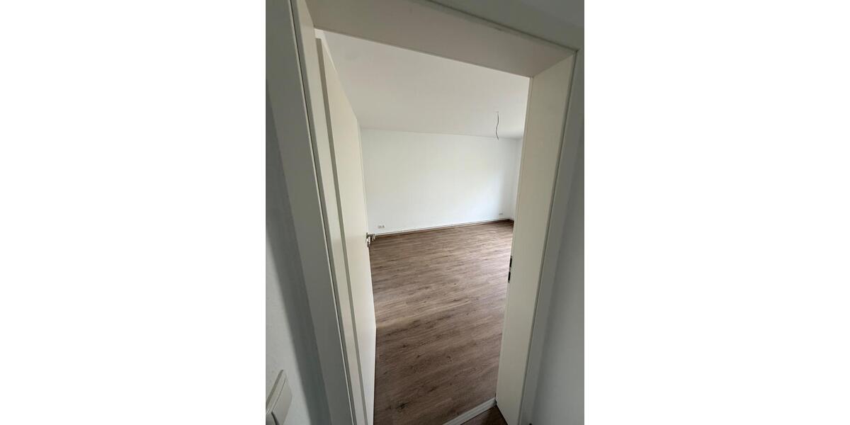 Etagenwohnung Bochum - 4 Zimmer, 73 m&sup2;, 730&euro; | Angebot:26254911