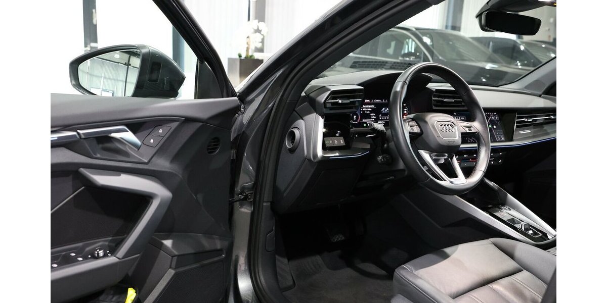 Audi A3 LIMOUSINE 30 TFSI S-LINE MATRIX, VOLL-LEDER 60.000 km 25.555 &euro; Hamm 59077