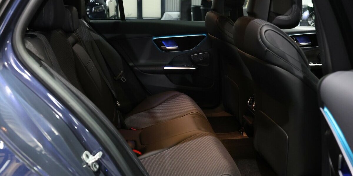 Mercedes-Benz C 200 d T BUSINESS MATRIX, WIDESCREEN, DISTRONIC 138.000 km 25.444 &euro; Hamm 59077