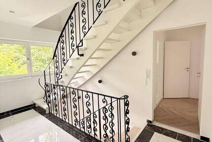 Haus Hagen Rummenohl - 7 Zimmer, 240 m&sup2;, 295.000&euro; | Angebot:25429294