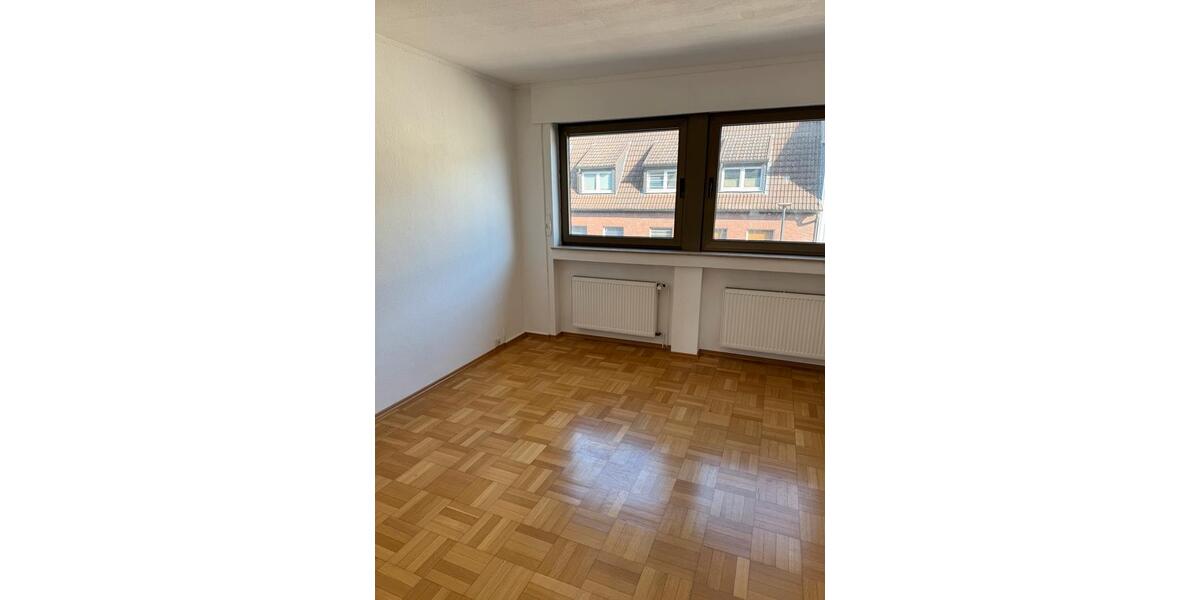 Dachgeschoßwohnung Hamm Braam-Ostwennemar - 3 Zimmer, 73 m&sup2;, 700&euro; | Angebot:26048078
