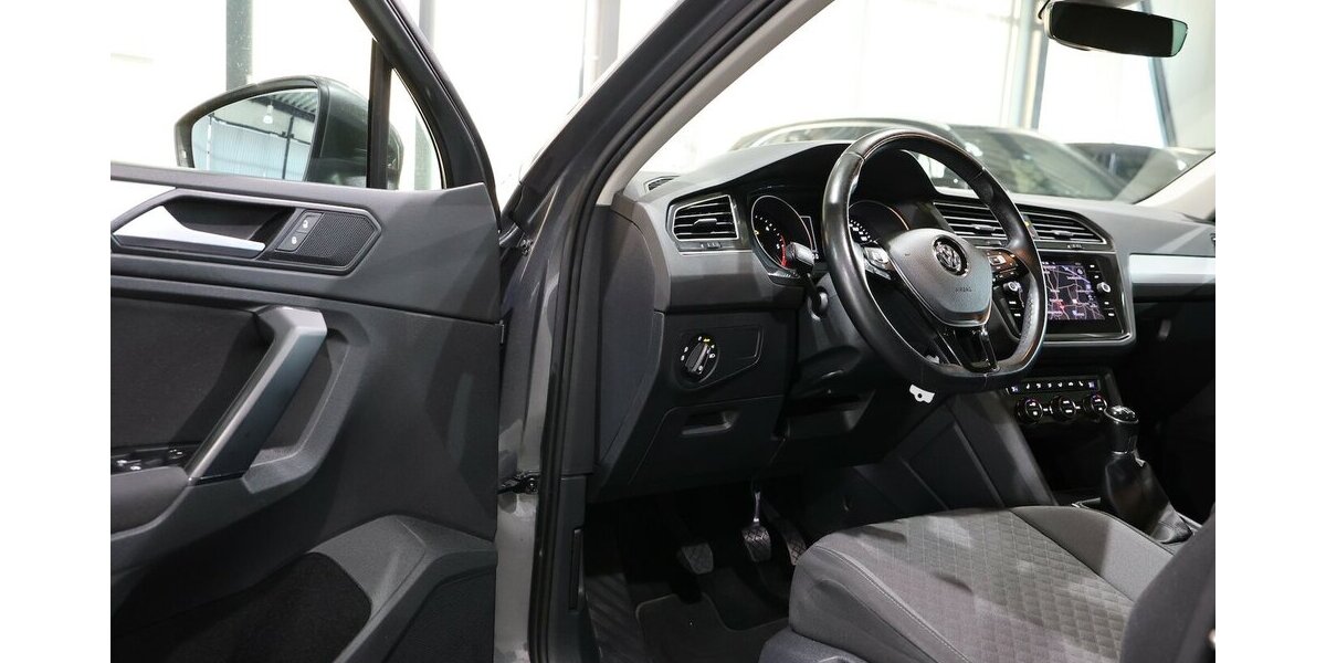 VW Tiguan 2.0 TDI Comfortline / LED, ACC+LANE, NAVI 125.000 km 19.991 &euro; Hamm 59077