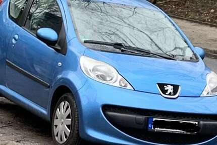 Peugeot 107 155.000 km 2.500 &euro; Oer-Erkenschwick 45739
