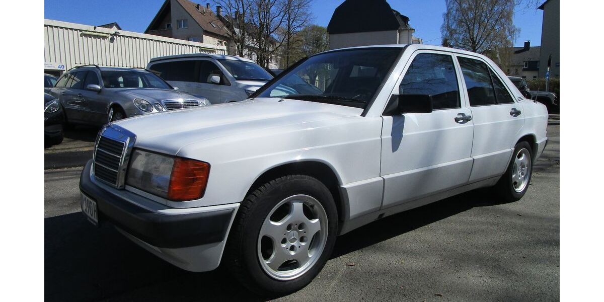 Mercedes-Benz 190 77.000 km 7.790 &euro; Iserlohn 58638