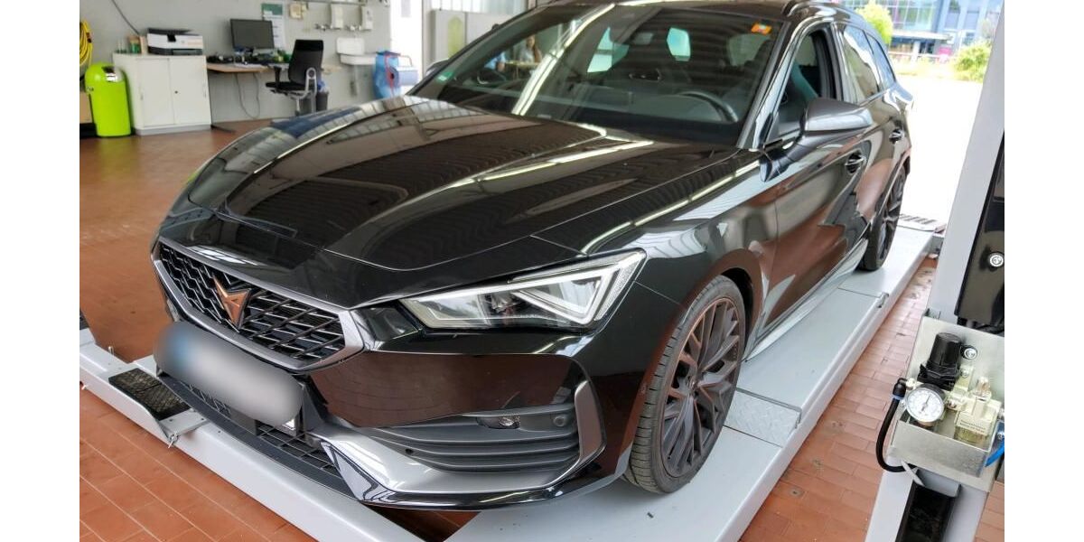 Cupra Leon 33.059 km 31.373 &euro; Hamm 59067