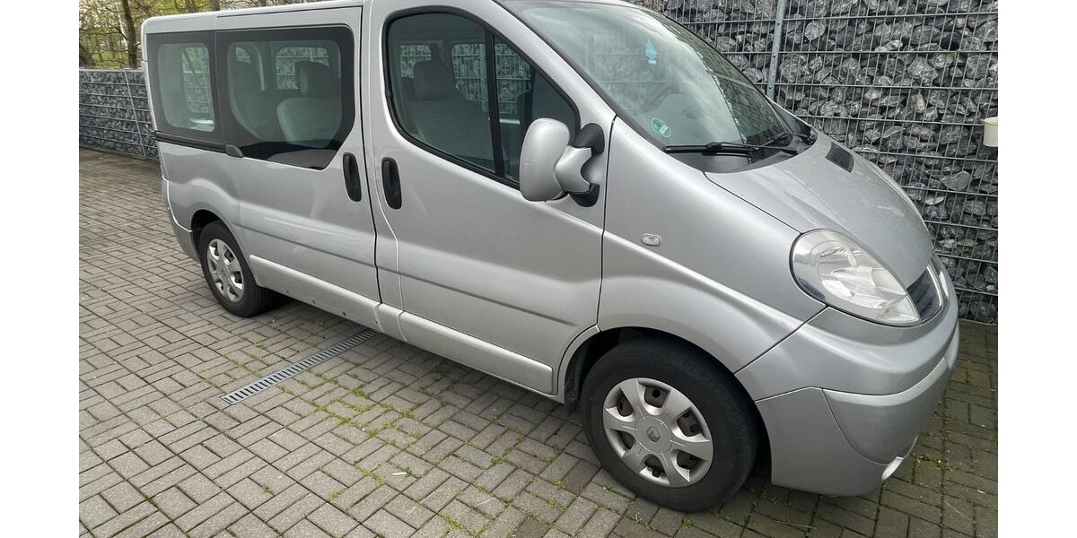 Renault Trafic 152.488 km 9.800 &euro; Hamm 59077