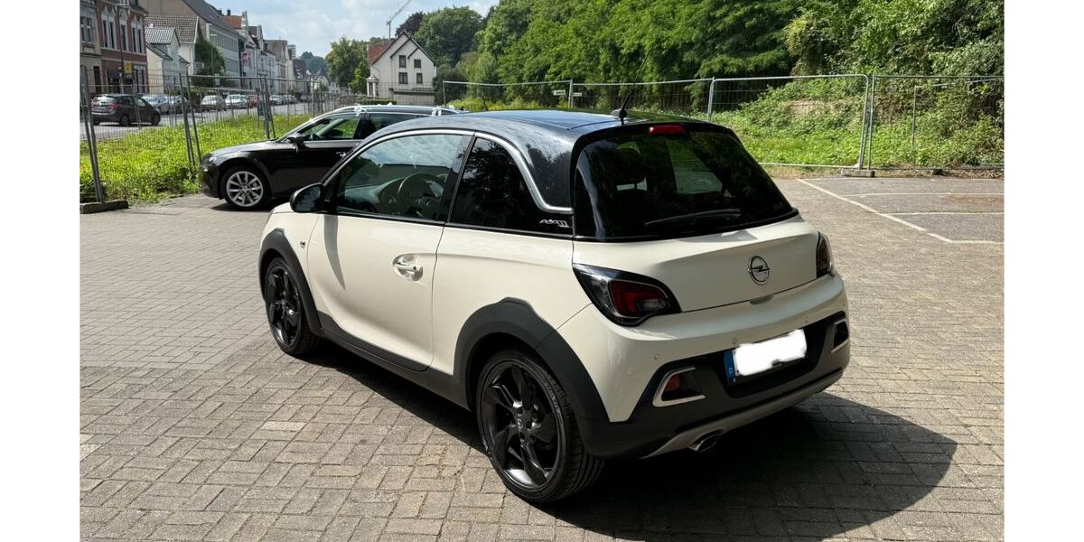 Opel Adam 95.000 km 8.490 &euro; Recklinghausen 45657